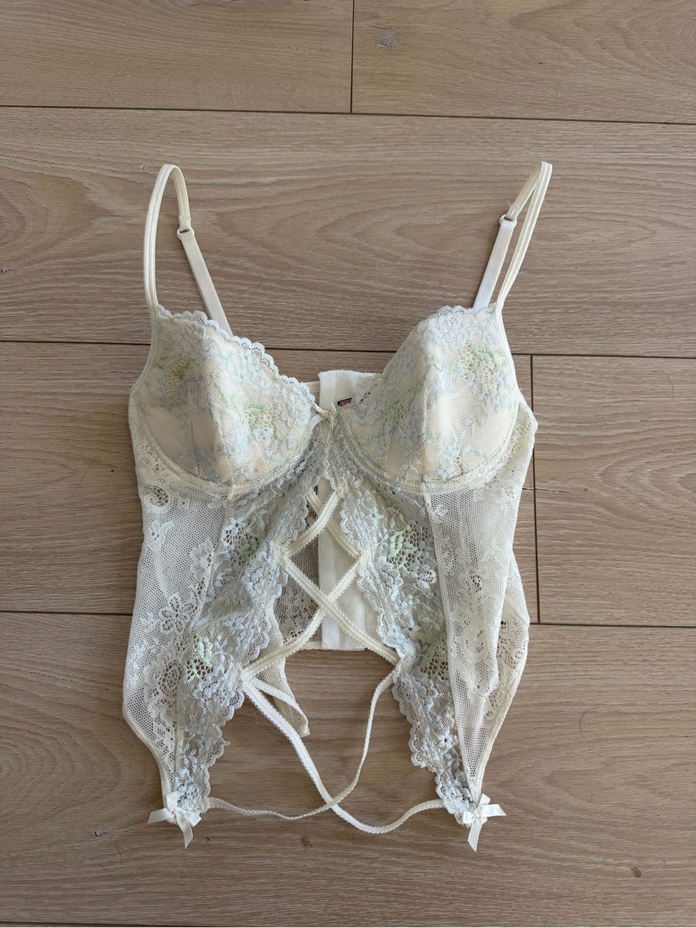 Victoria's Secret Cream Lace Corset Bra with Floral Embroidery